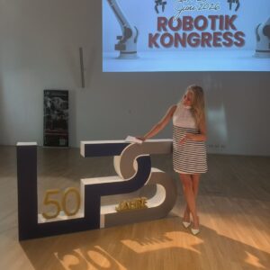 Dr. Ines Marbach beim Robotik-Kongress im ZESS